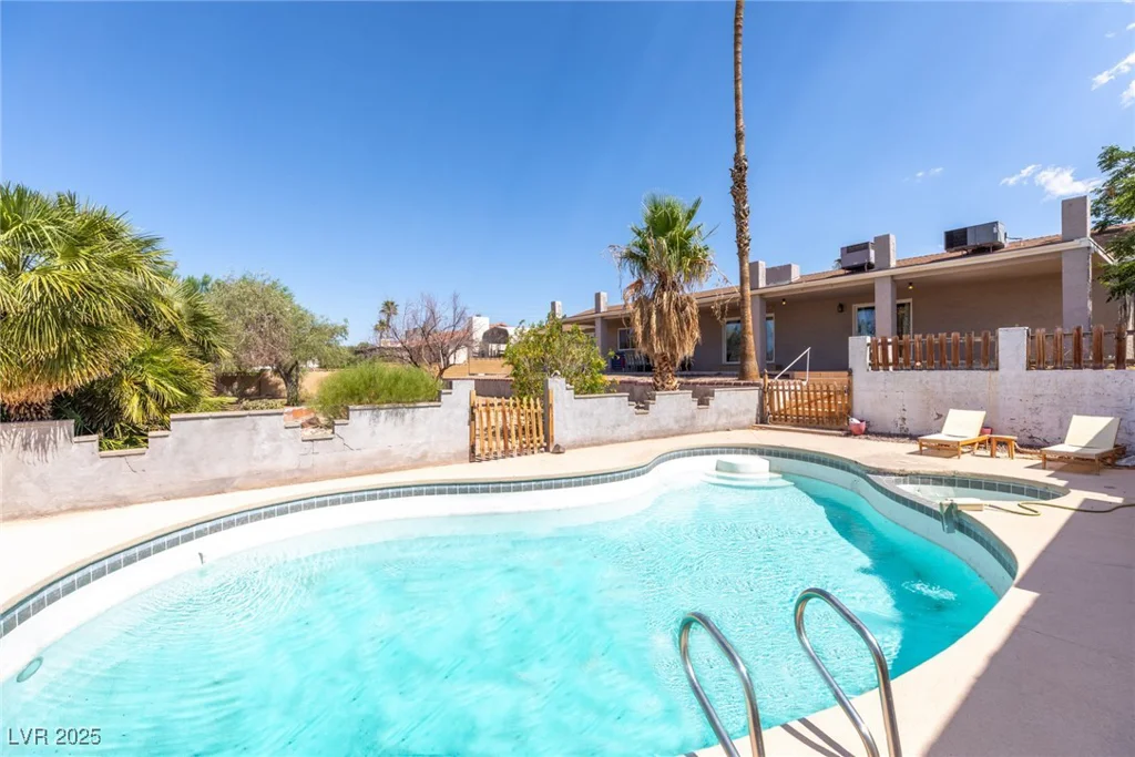 120 Highland, Henderson, NV 89015
