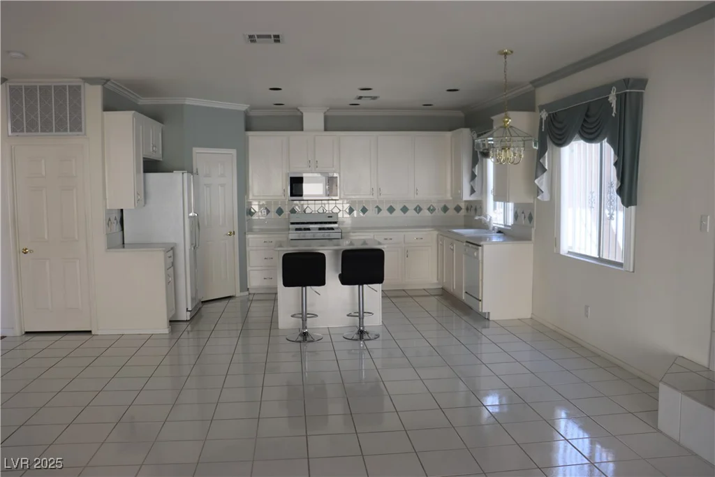 8982 Emerald Waters, Las Vegas, NV 89147