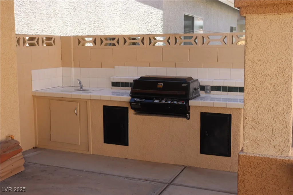 8982 Emerald Waters, Las Vegas, NV 89147