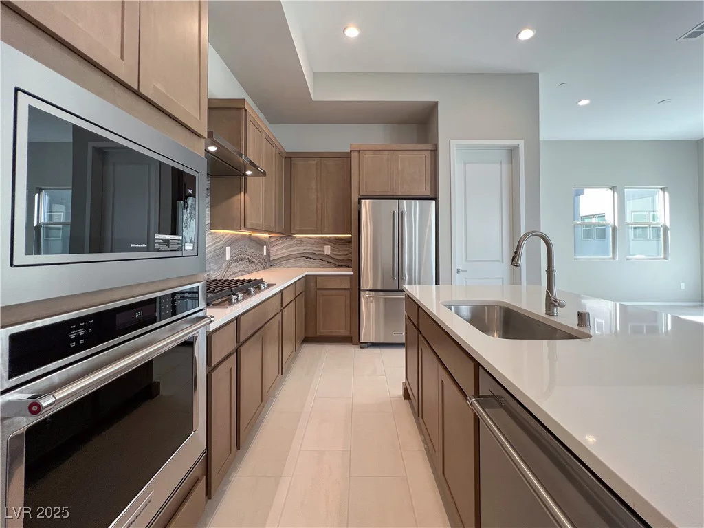 658 Agate Bridge, Las Vegas, NV 89138