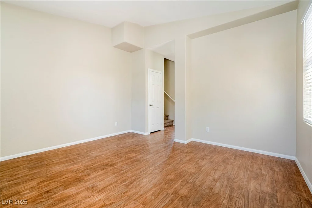5282 Monterey Park, Las Vegas, NV 89146