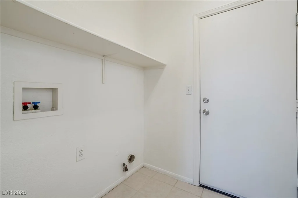 5282 Monterey Park, Las Vegas, NV 89146
