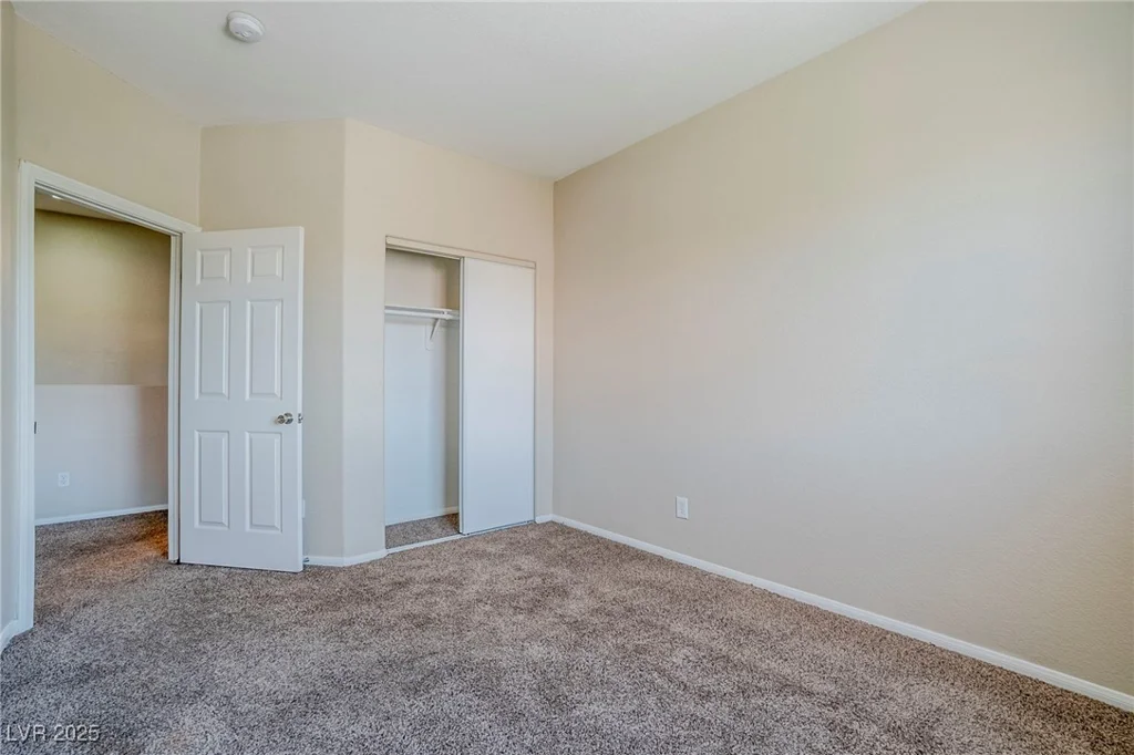 5282 Monterey Park, Las Vegas, NV 89146
