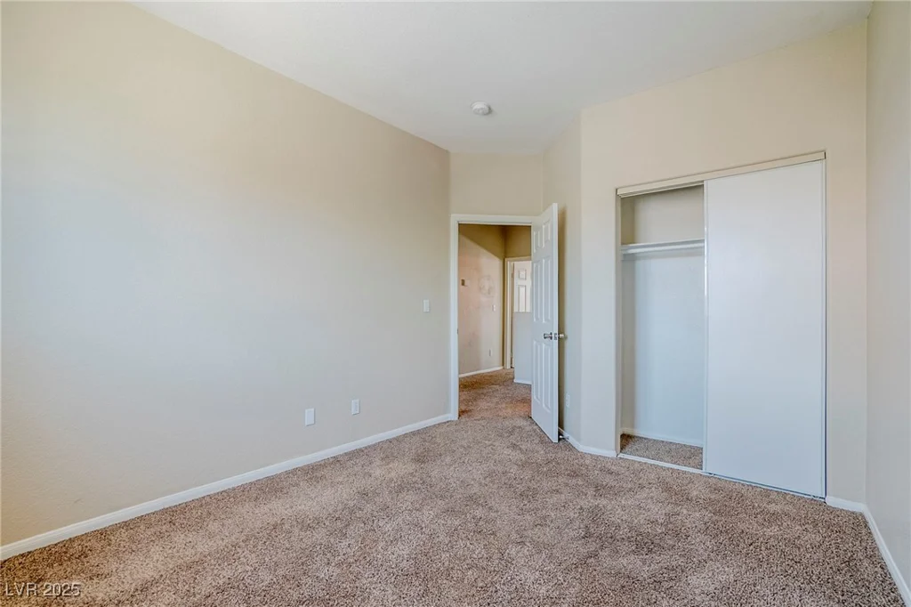 5282 Monterey Park, Las Vegas, NV 89146