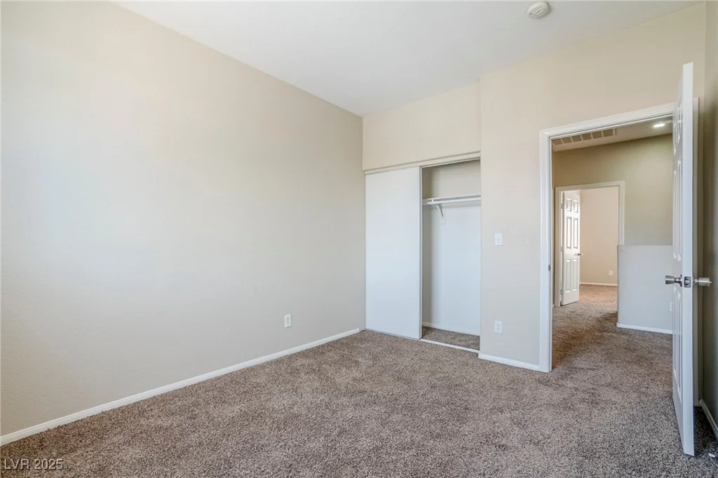5282 Monterey Park, Las Vegas, NV 89146