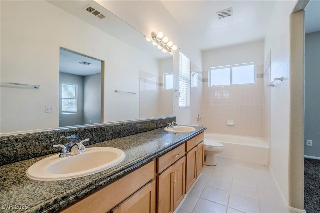 5282 Monterey Park, Las Vegas, NV 89146
