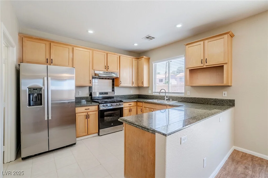 5282 Monterey Park, Las Vegas, NV 89146