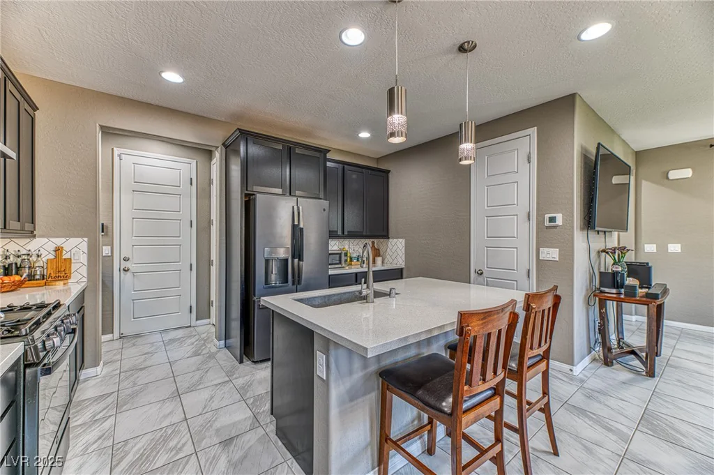 10042 Bismuth, Las Vegas, NV 89183