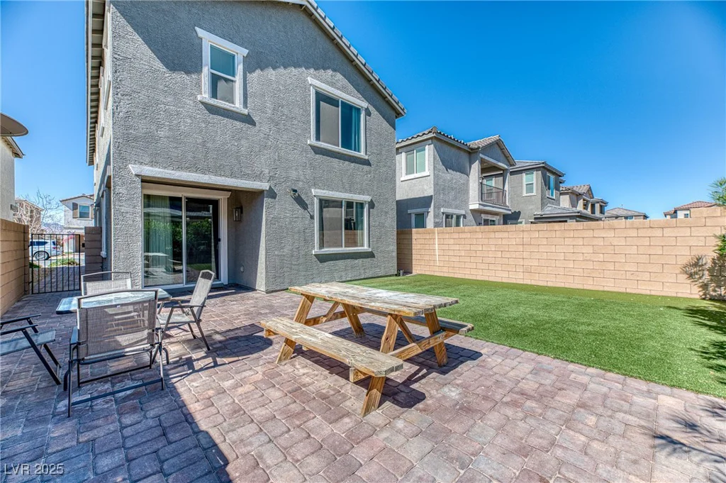 10042 Bismuth, Las Vegas, NV 89183