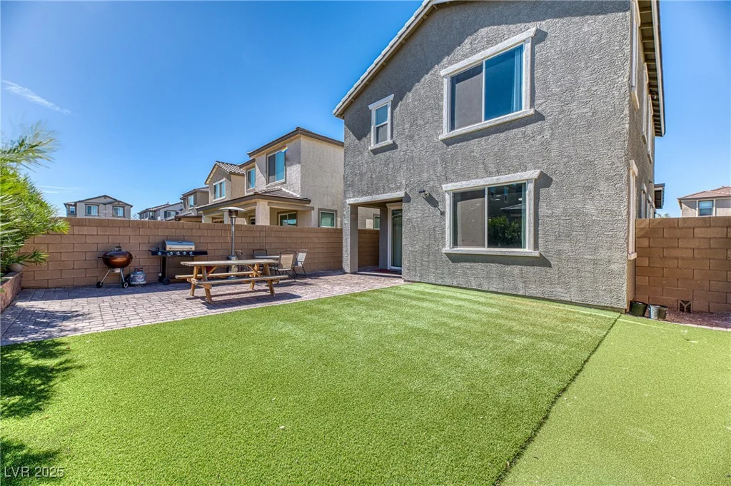 10042 Bismuth, Las Vegas, NV 89183