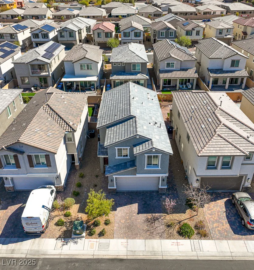 10042 Bismuth, Las Vegas, NV 89183