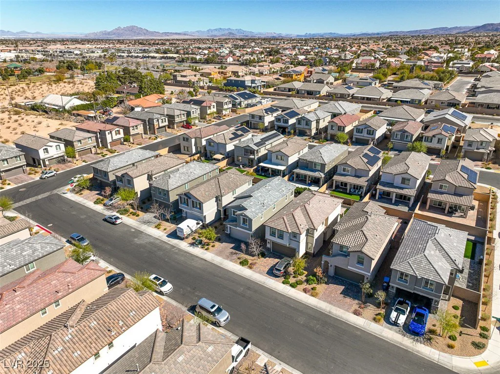 10042 Bismuth, Las Vegas, NV 89183