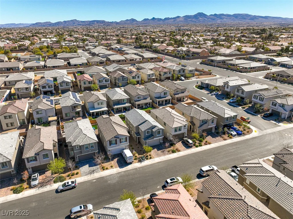 10042 Bismuth, Las Vegas, NV 89183