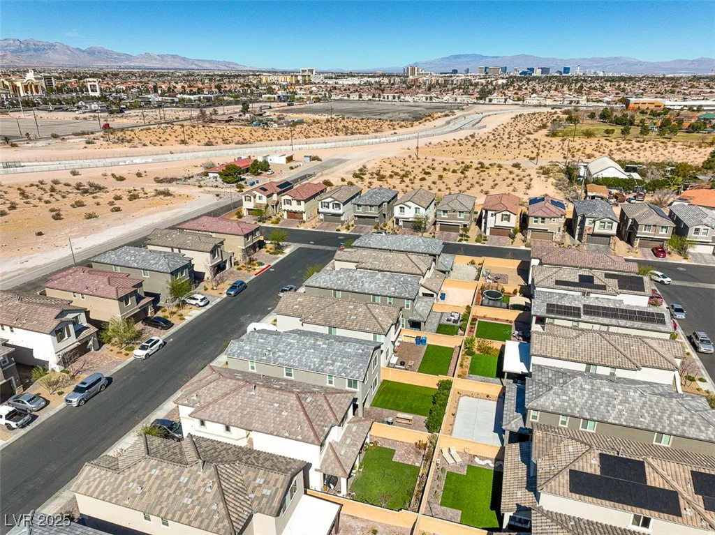 10042 Bismuth, Las Vegas, NV 89183