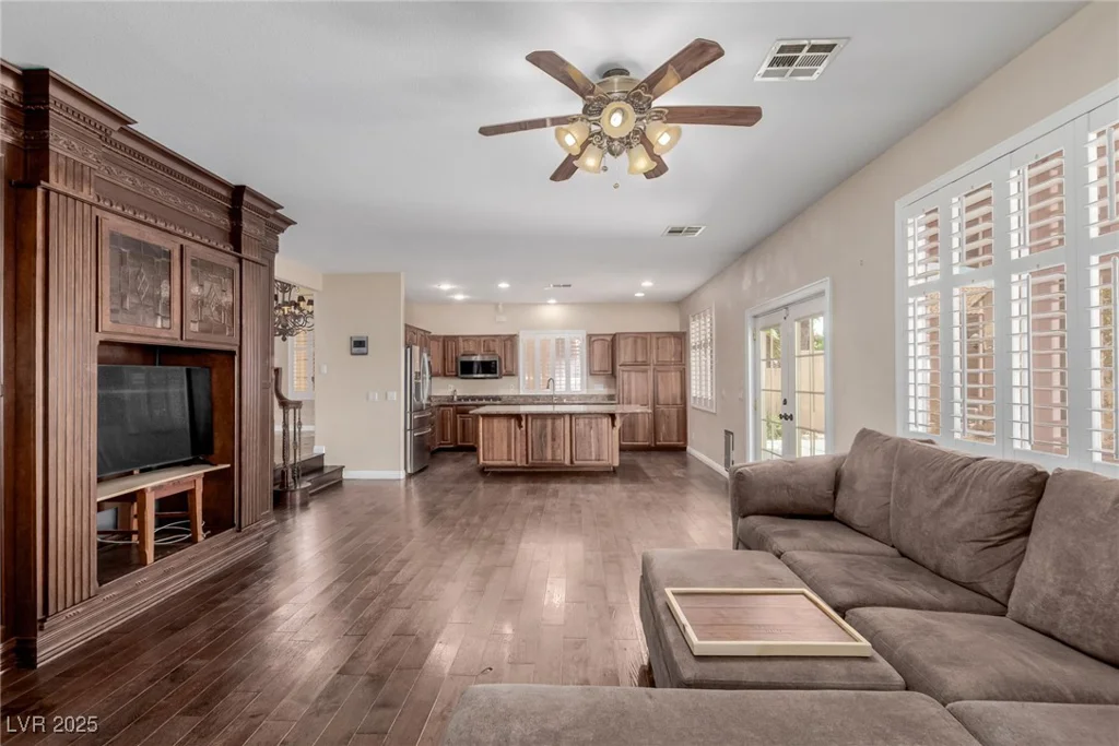 1054 Broomfield, Henderson, NV 89074
