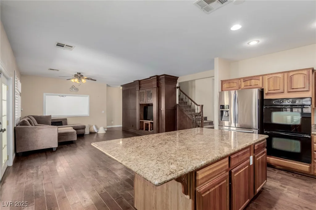 1054 Broomfield, Henderson, NV 89074