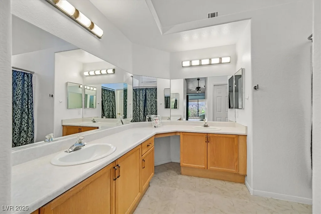 100 Crossfoot Terrace, Henderson, NV 89002
