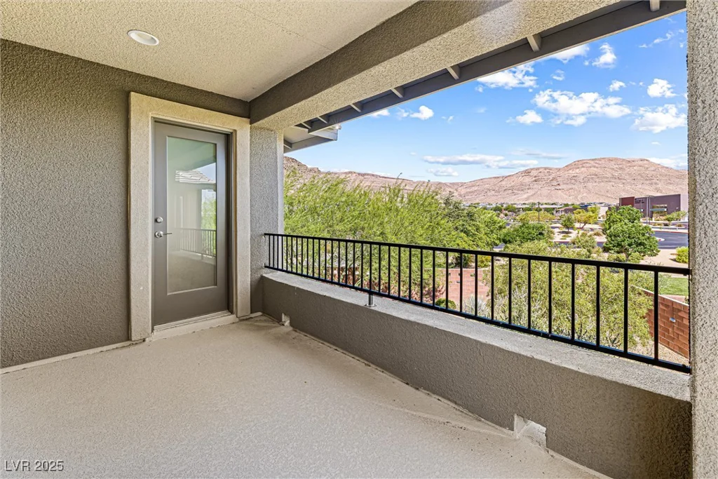 7017 Pearl Hilltop, Las Vegas, NV 89148