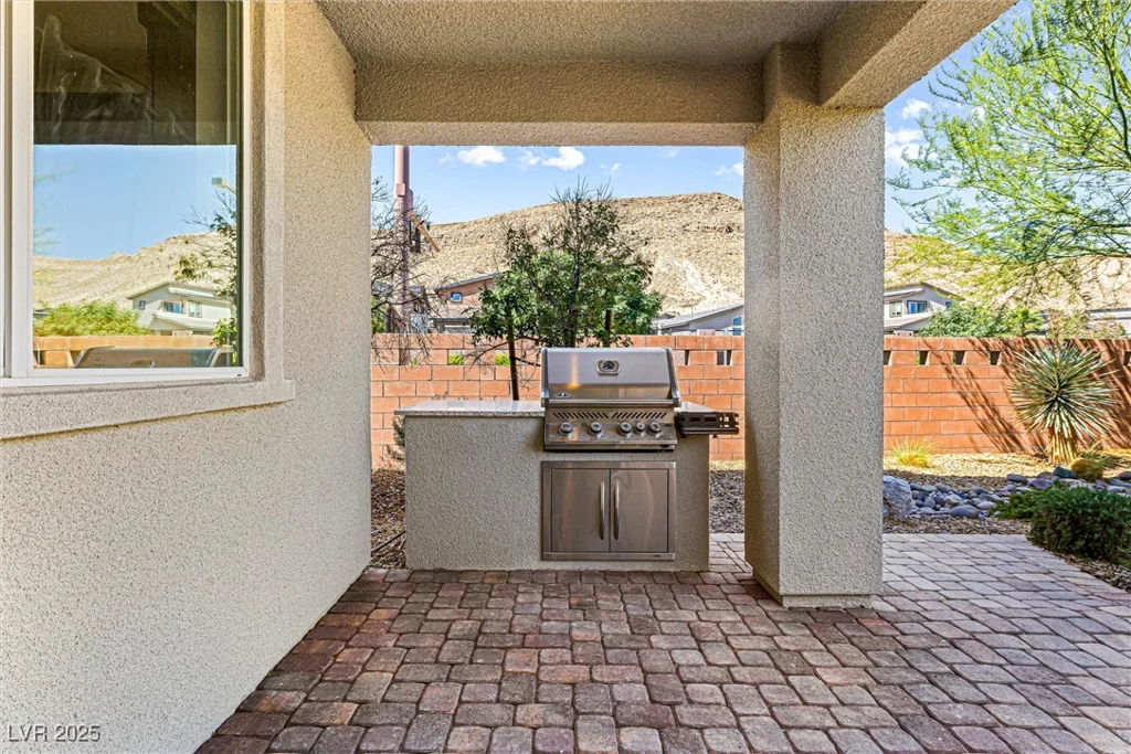 7017 Pearl Hilltop, Las Vegas, NV 89148