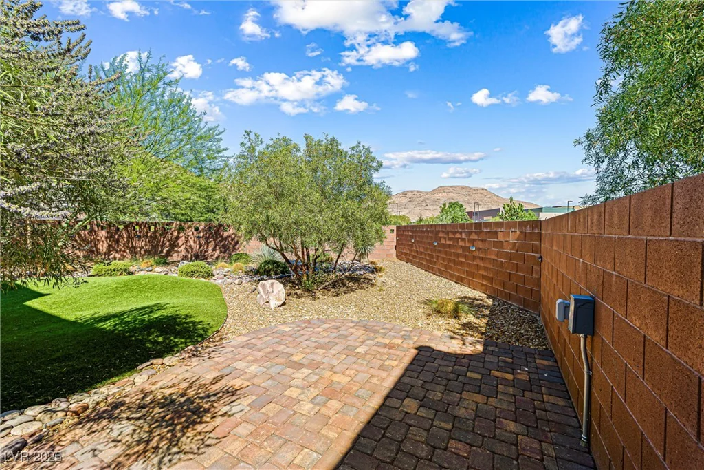 7017 Pearl Hilltop, Las Vegas, NV 89148