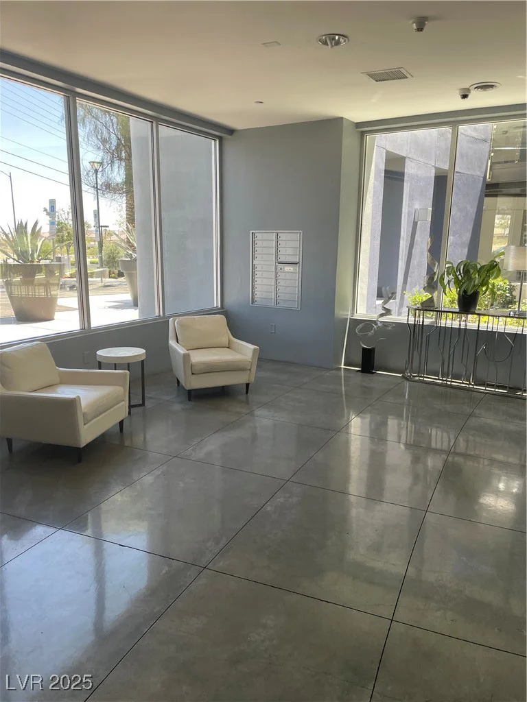 8925 Flamingo, Las Vegas, NV 89147