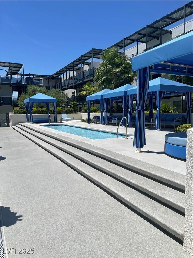 8925 Flamingo, Las Vegas, NV 89147