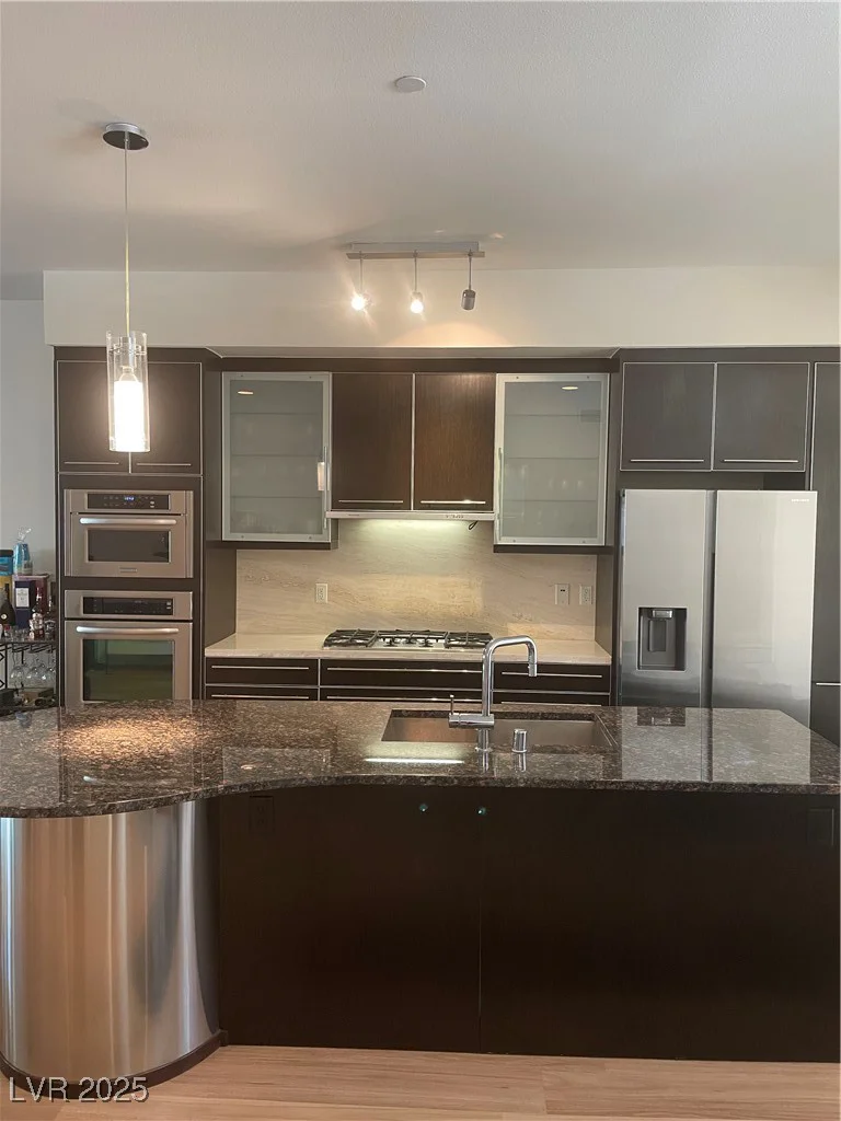8925 Flamingo, Las Vegas, NV 89147