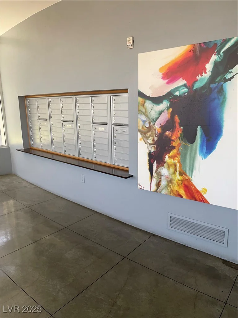 8925 Flamingo, Las Vegas, NV 89147
