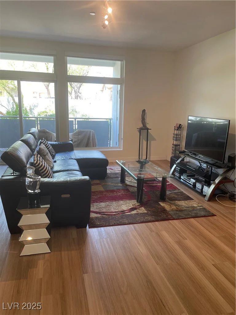 8925 Flamingo, Las Vegas, NV 89147