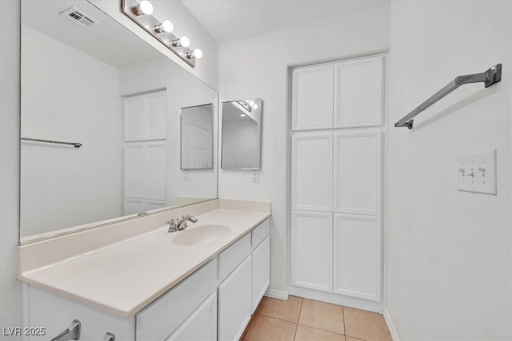 4708 Cohiba, North Las Vegas, NV 89031