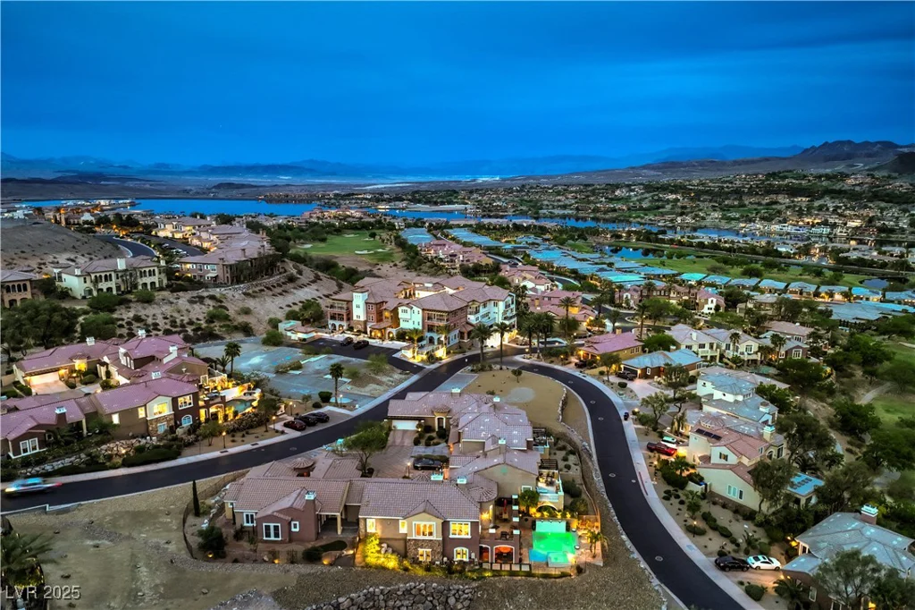 47 Strada Principale, Henderson, NV 89011