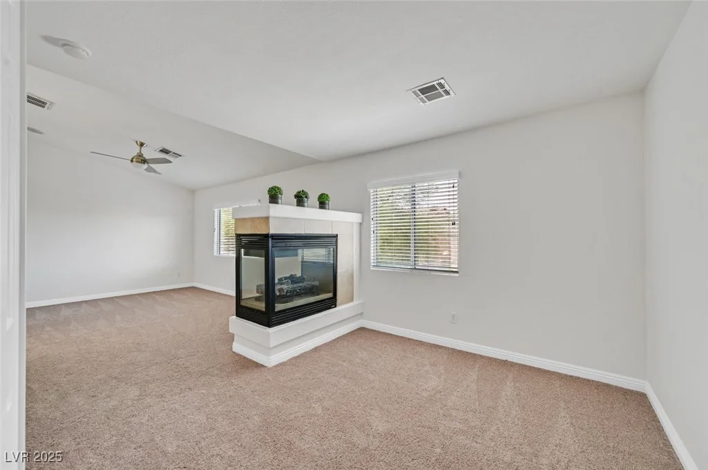 9044 Blue Raven, Las Vegas, NV 89143