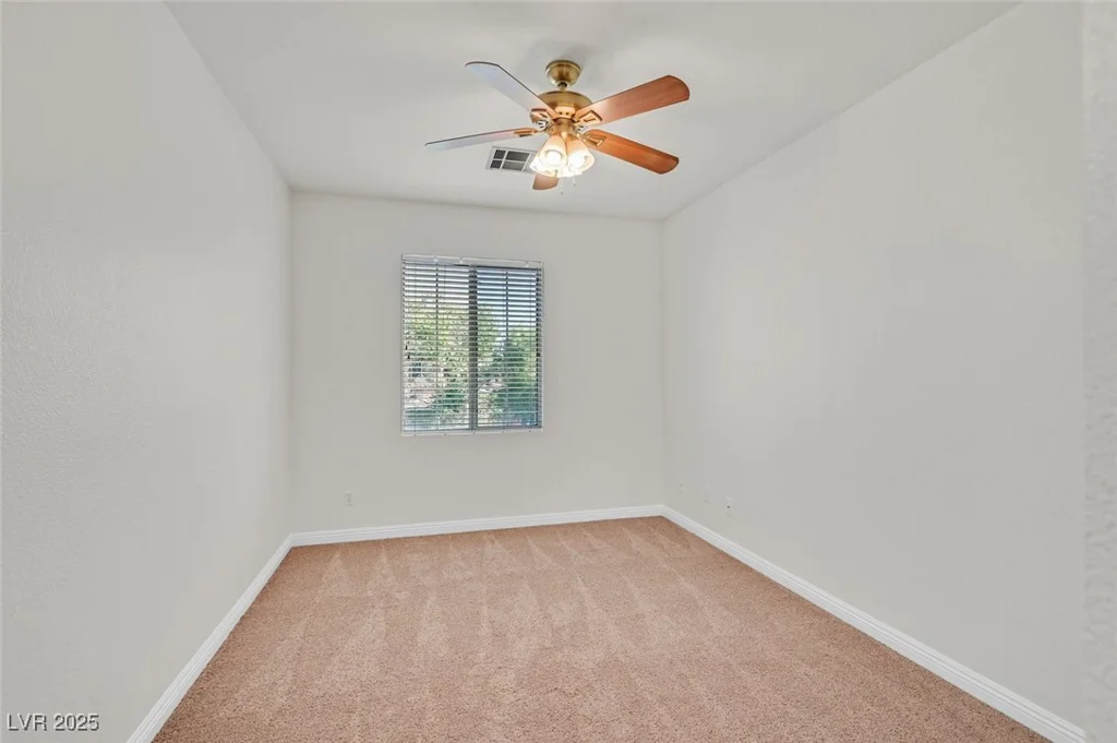 9044 Blue Raven, Las Vegas, NV 89143