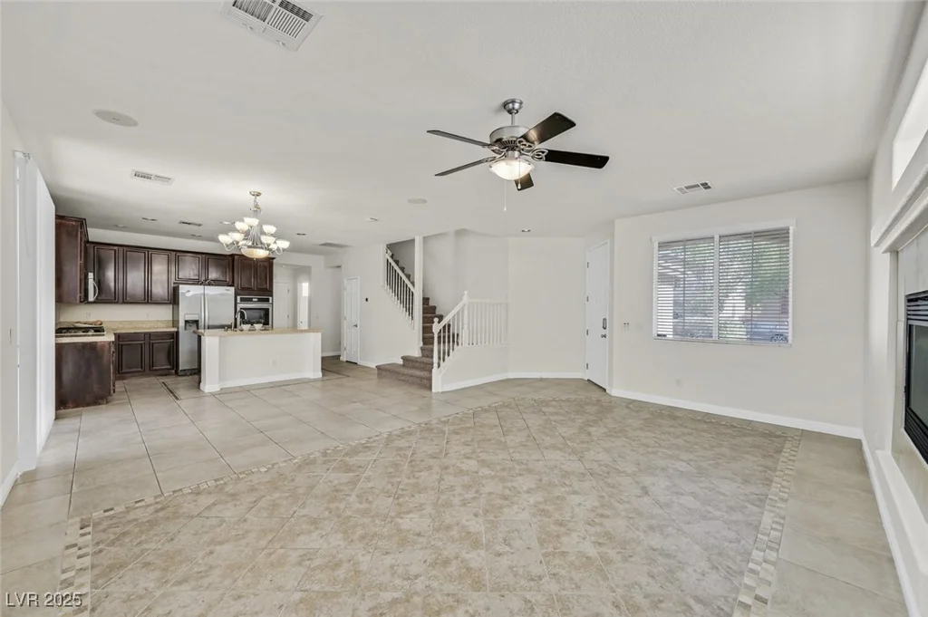 9044 Blue Raven, Las Vegas, NV 89143