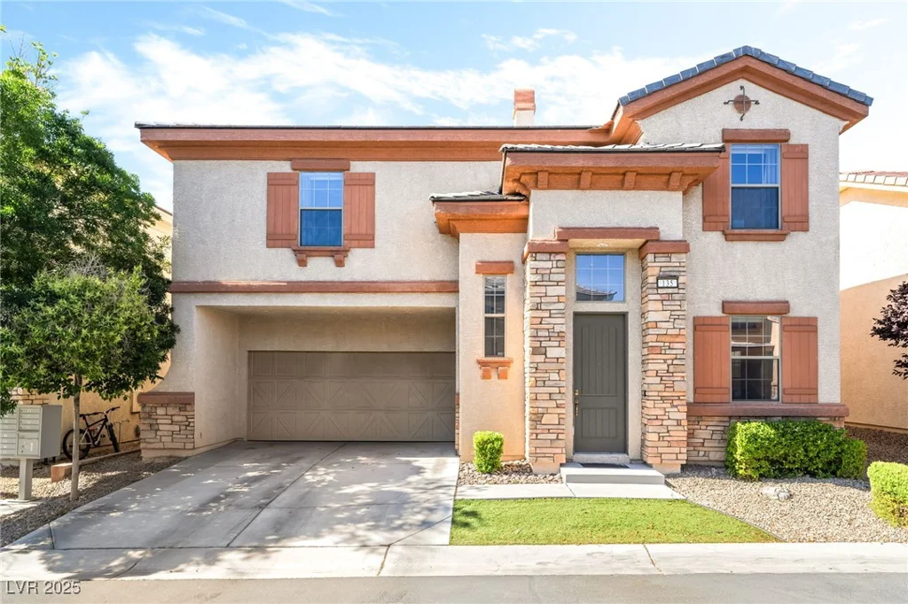 135 Manor House, Las Vegas, NV 89123