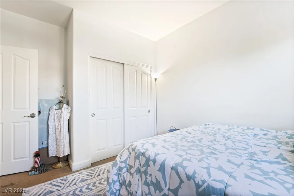135 Manor House, Las Vegas, NV 89123