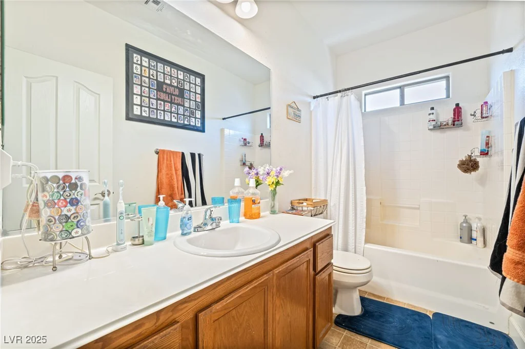135 Manor House, Las Vegas, NV 89123