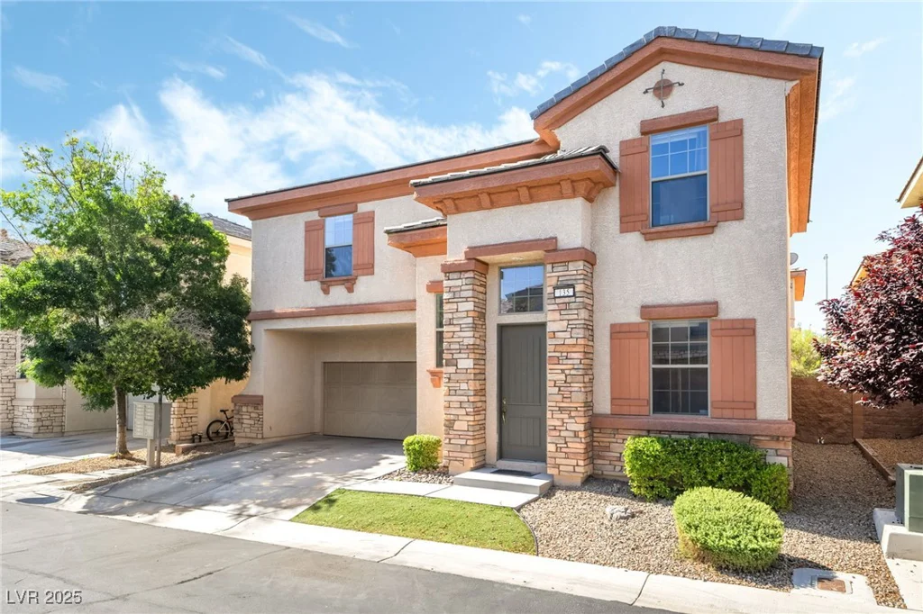 135 Manor House, Las Vegas, NV 89123