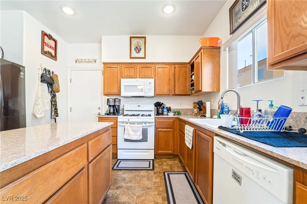 135 Manor House, Las Vegas, NV 89123