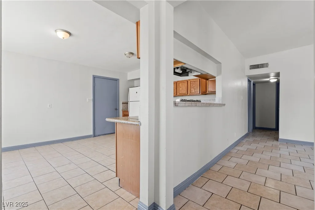 3684 Hawaii, Las Vegas, NV 89104