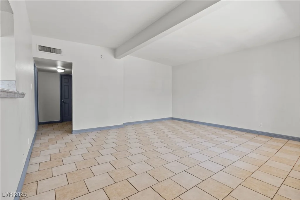 3684 Hawaii, Las Vegas, NV 89104