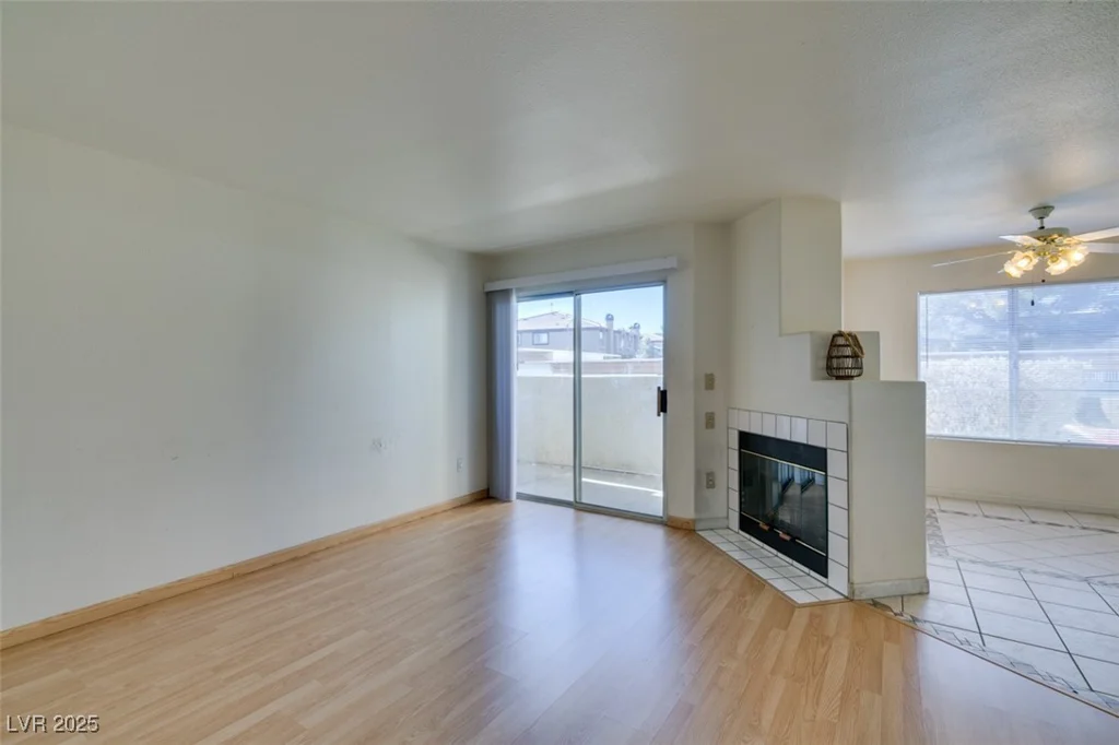 698 Racetrack, Henderson, NV 89015