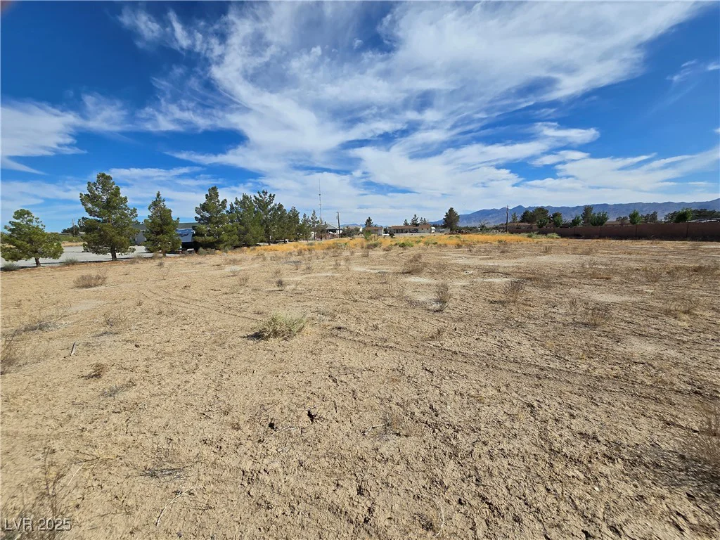 301 Hallsway, Pahrump, NV 89048
