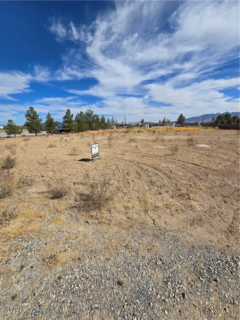 301 Hallsway, Pahrump, NV 89048