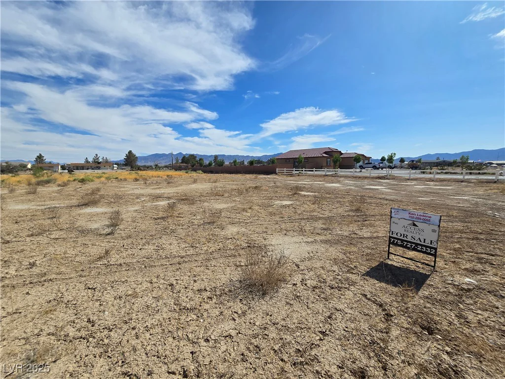 301 Hallsway, Pahrump, NV 89048