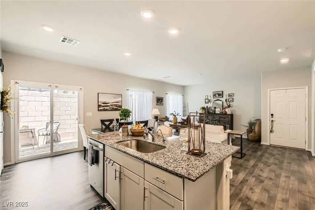 7533 Garnet Moon, North Las Vegas, NV 89084