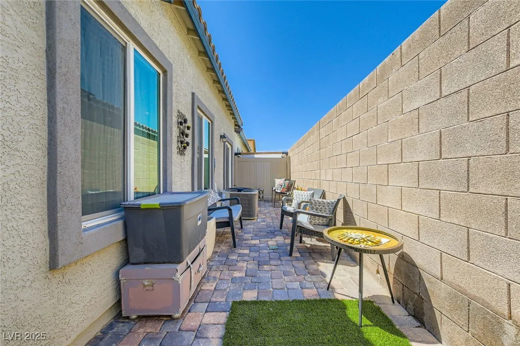 7533 Garnet Moon, North Las Vegas, NV 89084