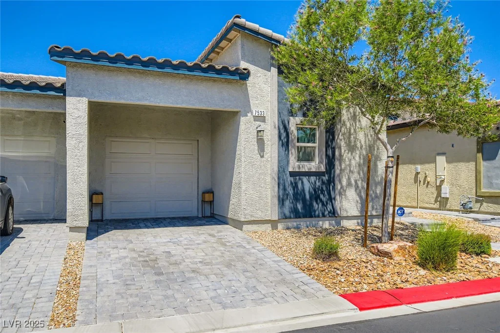 7533 Garnet Moon, North Las Vegas, NV 89084