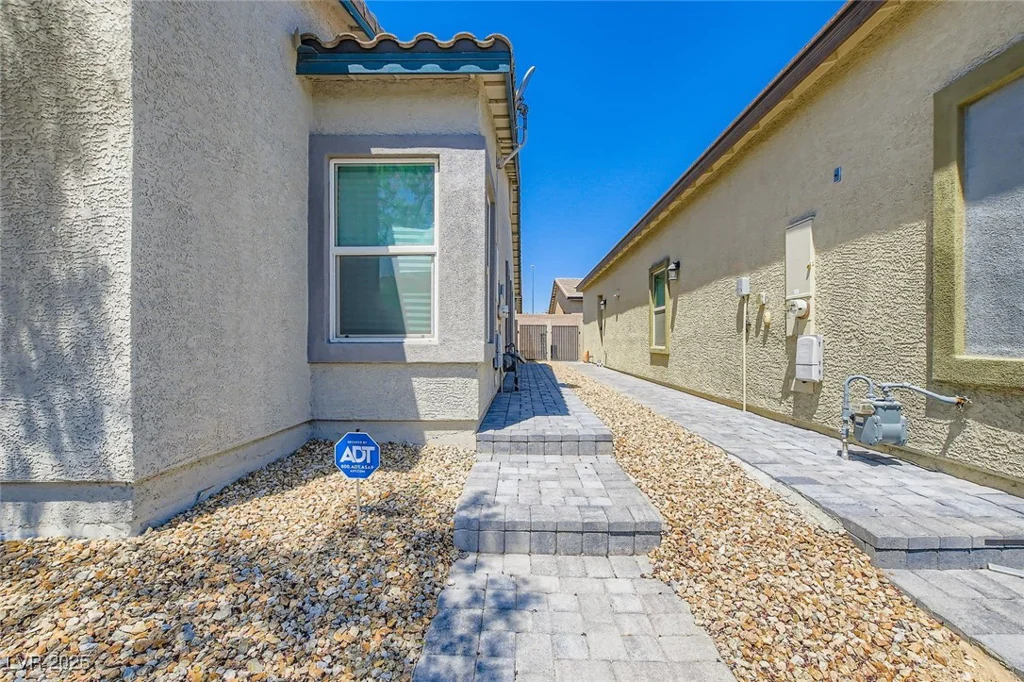 7533 Garnet Moon, North Las Vegas, NV 89084