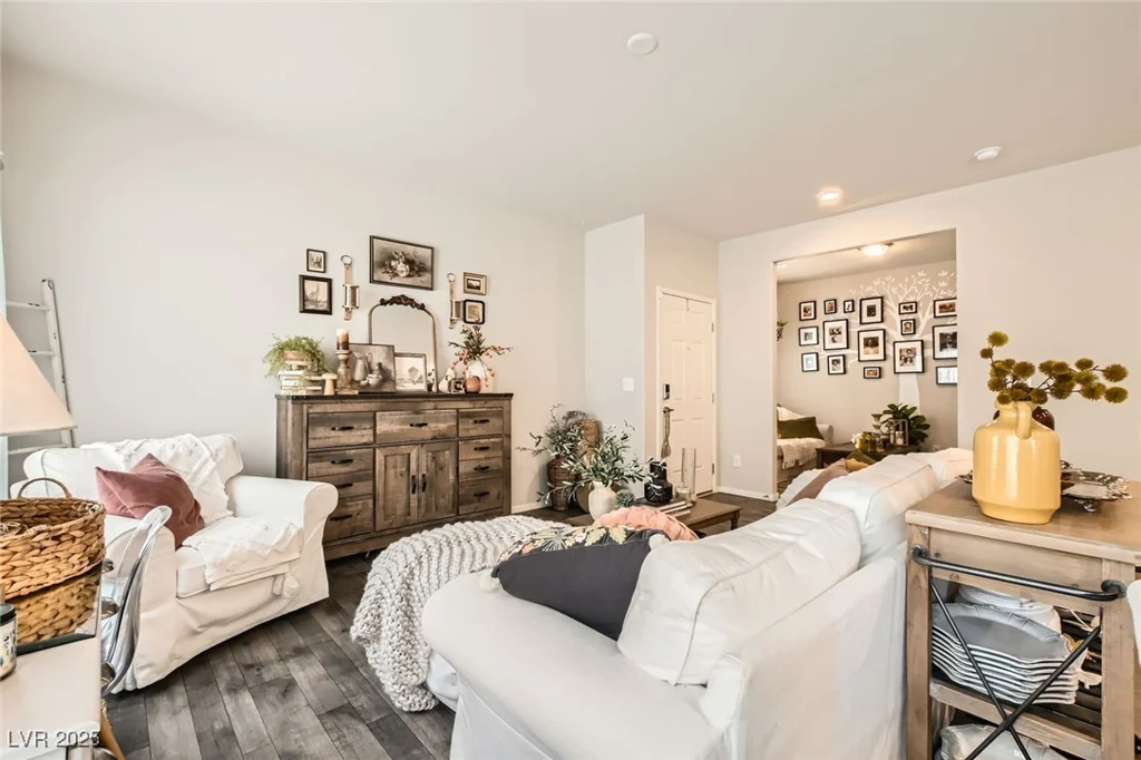 7533 Garnet Moon, North Las Vegas, NV 89084